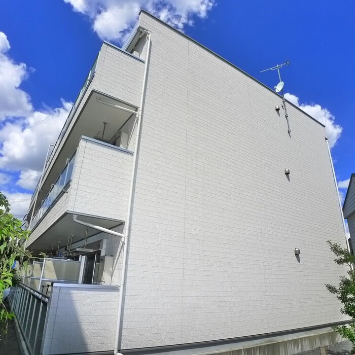 ベルス市川の物件外観写真