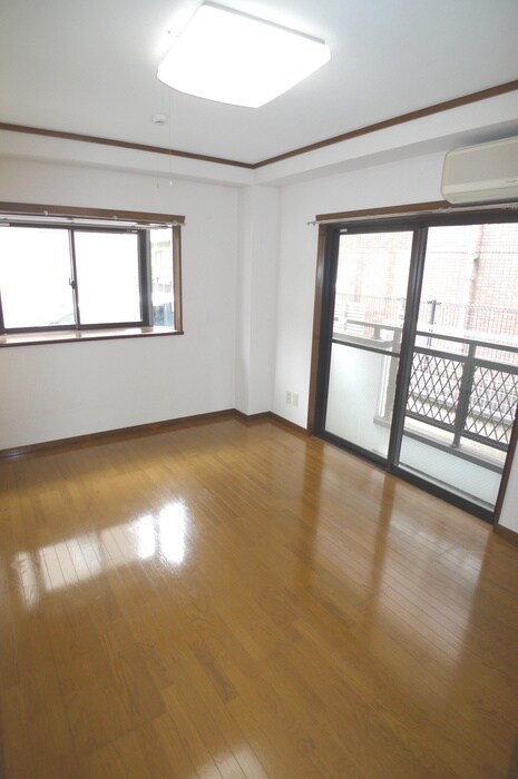 クレイドル本橋の物件内観写真