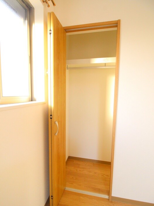 Ｉｂｒｉｏ島町の物件内観写真