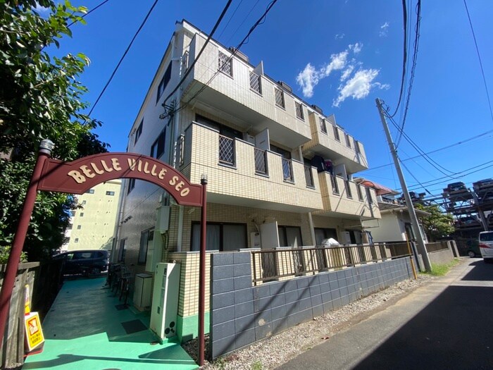 ベルビル・セオの物件外観写真