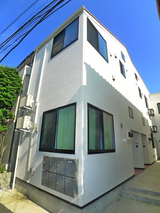 リオネス北千住の物件外観写真