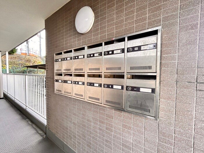 山洋ハイツの物件外観写真