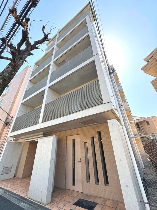 ラティエラ祐天寺の物件外観写真