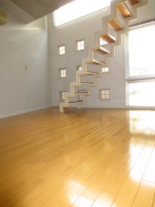 ラティエラ祐天寺の物件内観写真