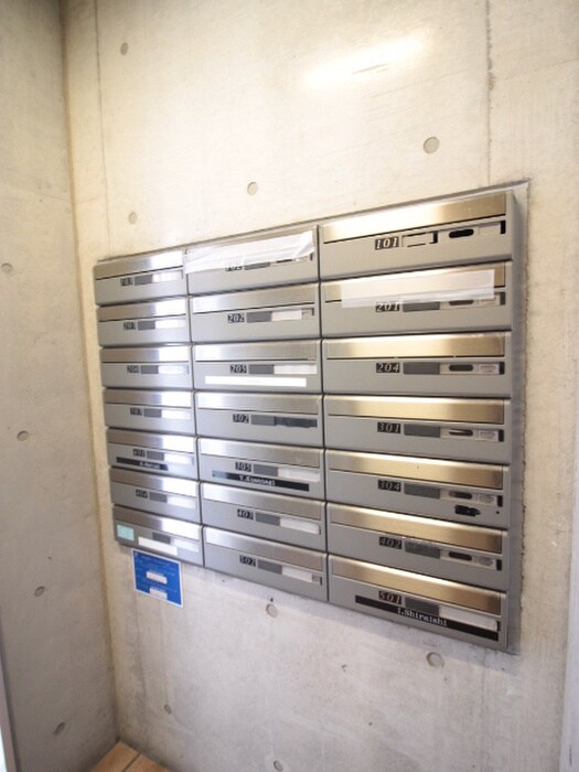 ラティエラ祐天寺の物件外観写真