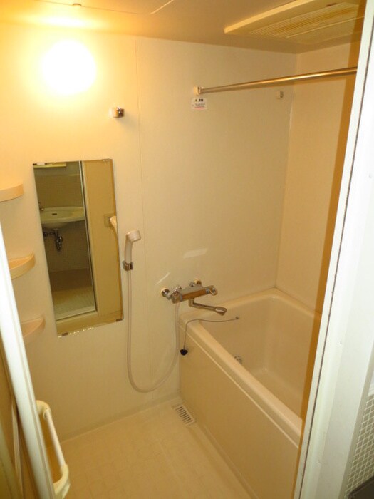 ラティエラ祐天寺の物件内観写真