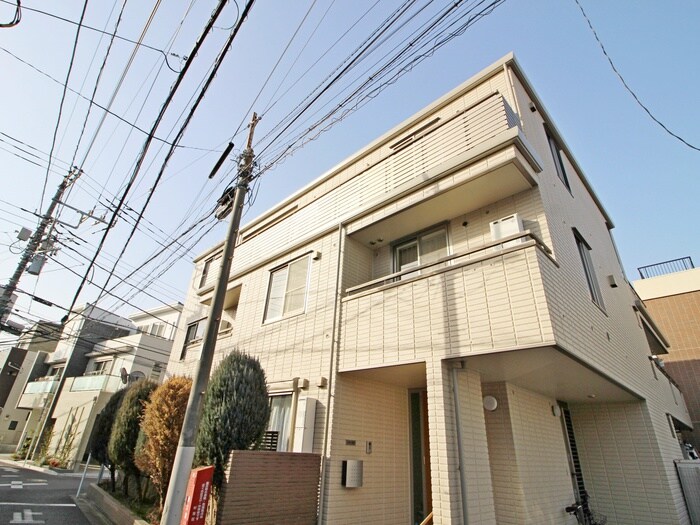 コンフォールの物件外観写真