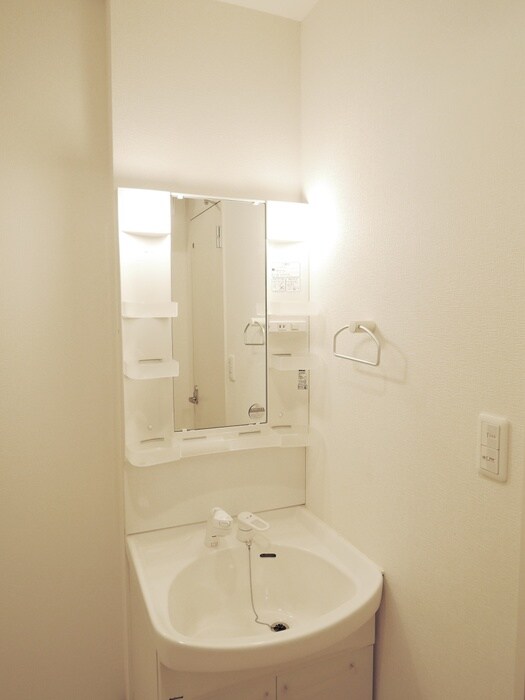 コンフォールの物件内観写真