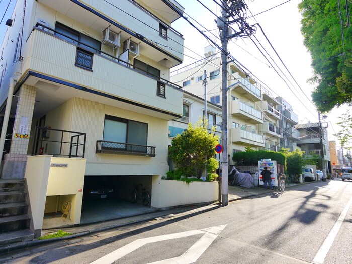 メゾン　ドゥ　ローゼの物件外観写真