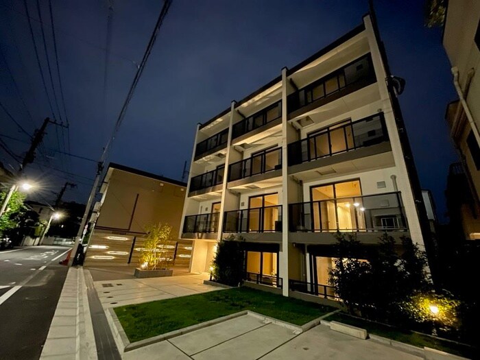 COMPOSITE　NAKAMEGUROの物件外観写真