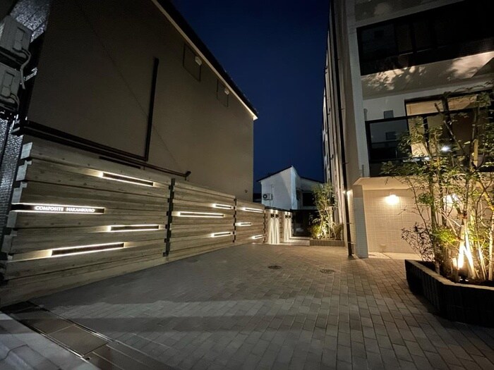 COMPOSITE　NAKAMEGUROの物件外観写真