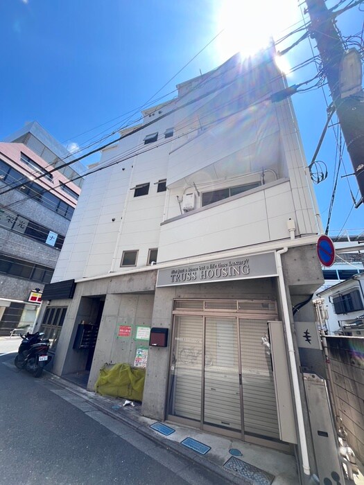 トラスワンの物件外観写真