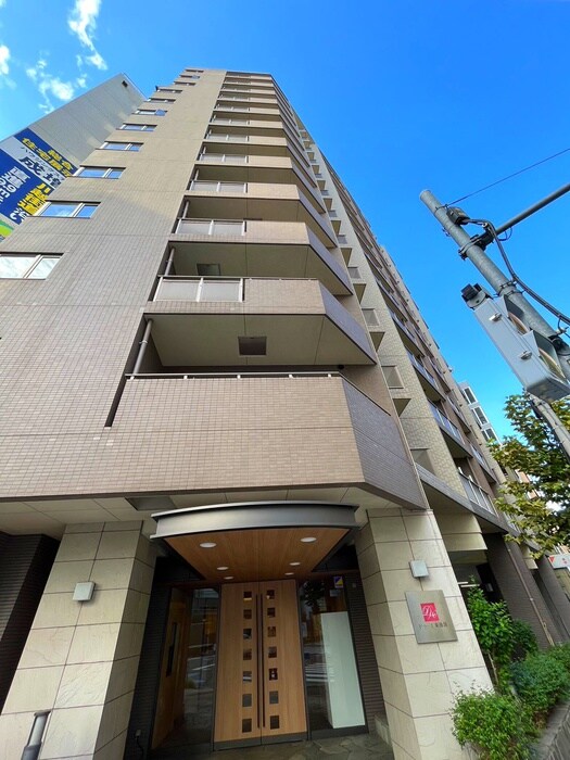 ドゥーエ東池袋の物件外観写真