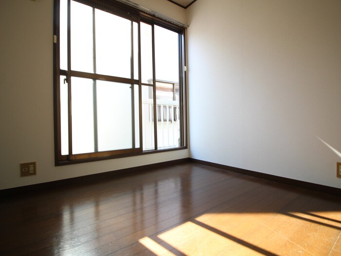 ハイライフ辻堂の物件内観写真