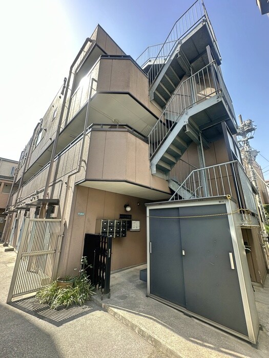 エステ－トＴＯＫＩの物件外観写真