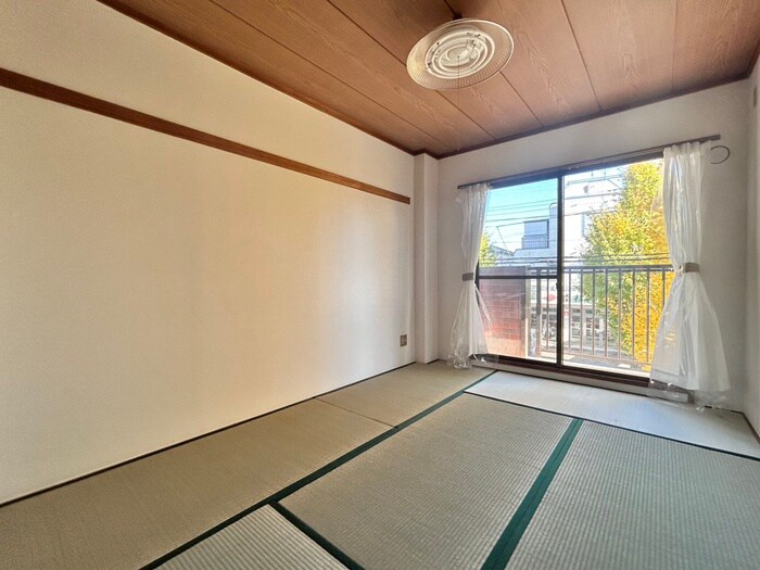 クレセントビルの物件内観写真