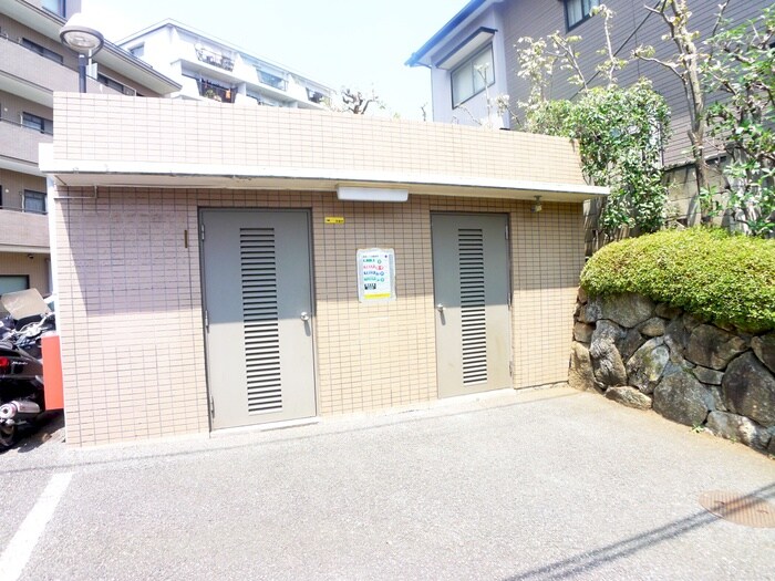 グランドゥール等々力の物件外観写真