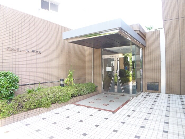 グランドゥール等々力の物件外観写真