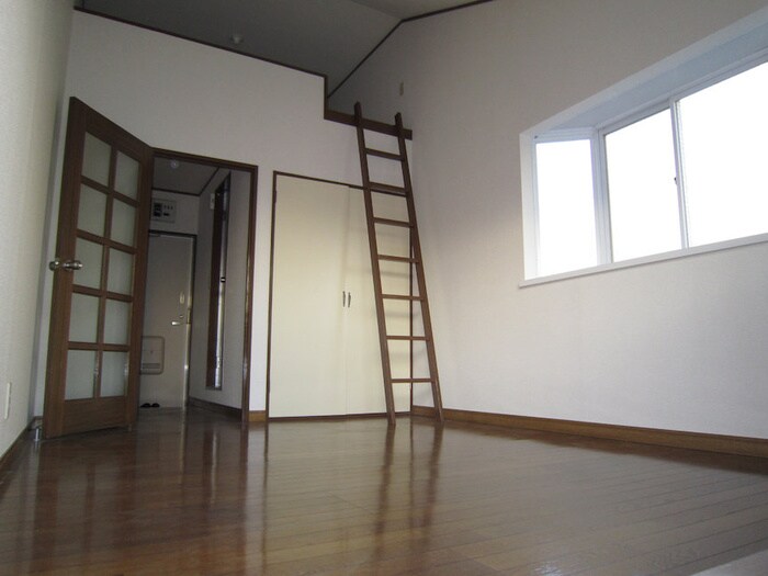 レストハイツの物件内観写真