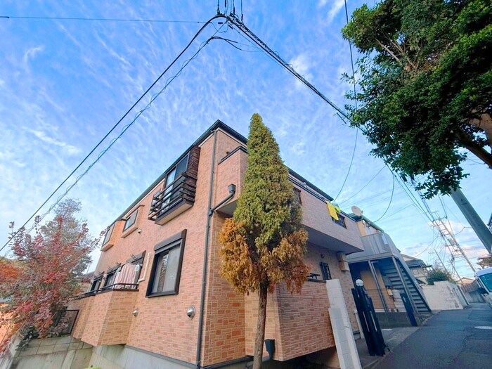 ウエストヒルズの物件外観写真