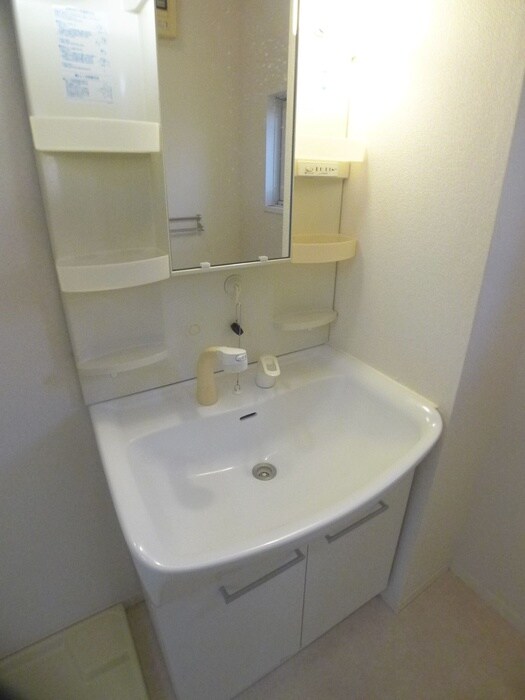 リトル マーべルＢの物件内観写真