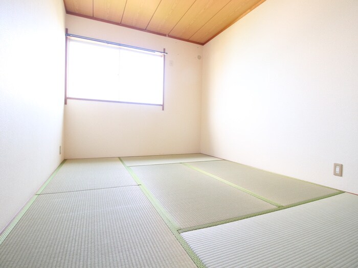 ドミール杉田の物件内観写真