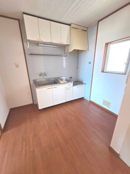 ドミール杉田の物件内観写真