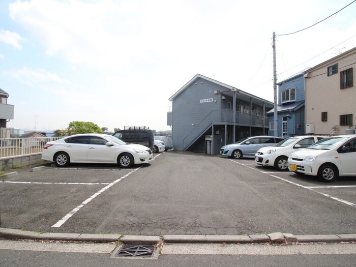 ドミール杉田の物件外観写真