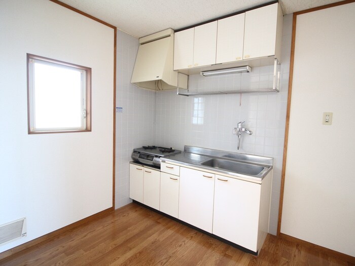 ドミール杉田の物件内観写真