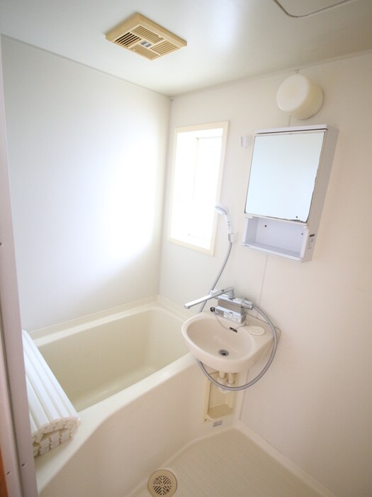 ドミール杉田の物件内観写真