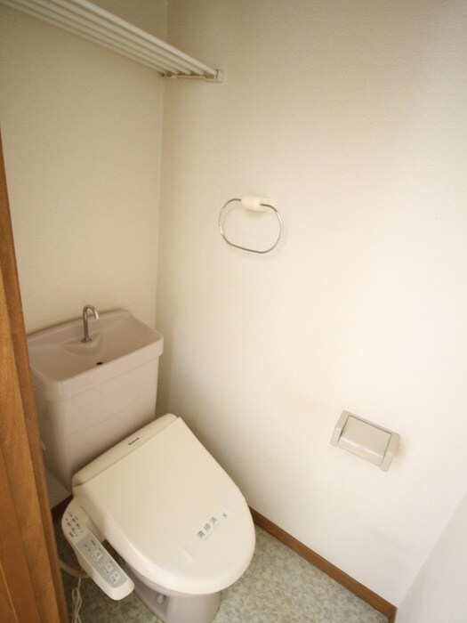 ドミール杉田の物件内観写真