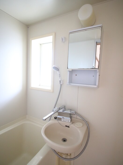 ドミール杉田の物件内観写真