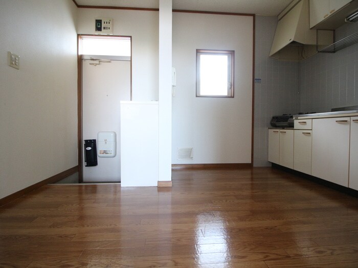 ドミール杉田の物件内観写真