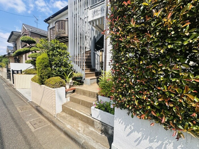 リヴァージュの物件外観写真