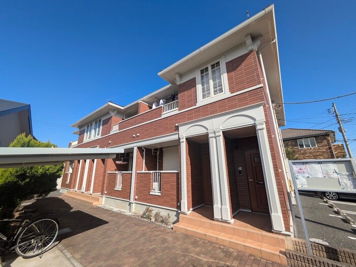 グリムロ－ズガ－デンの物件外観写真