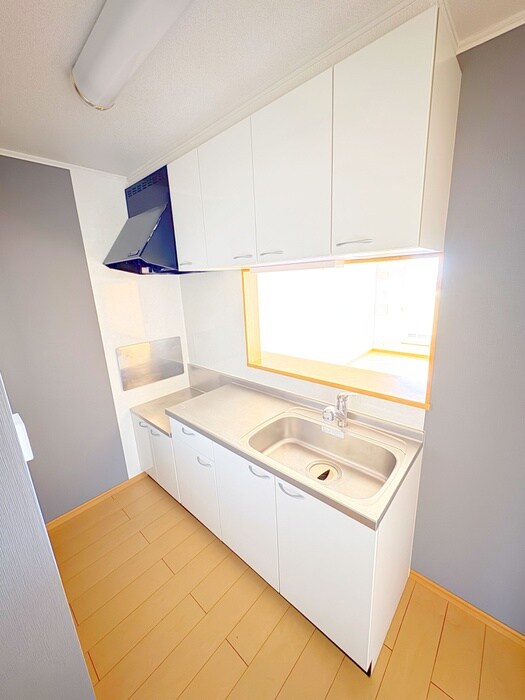 グリムロ－ズガ－デンの物件内観写真