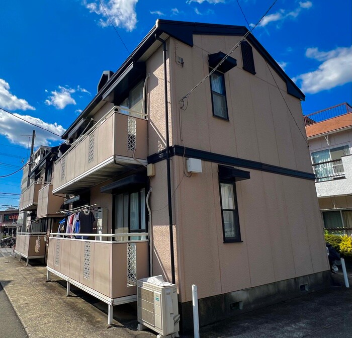 シャルム大倉山の物件外観写真