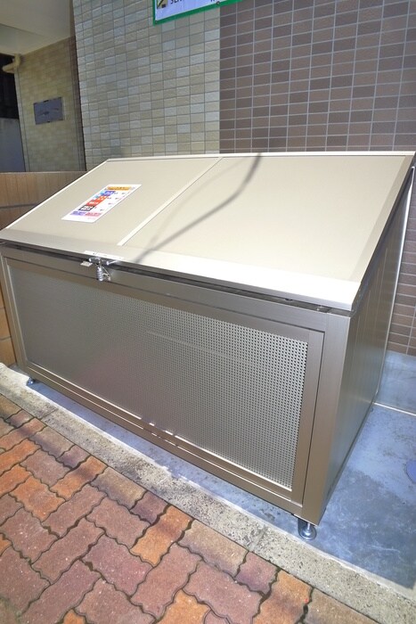 カーサメイプル千葉中央の物件外観写真