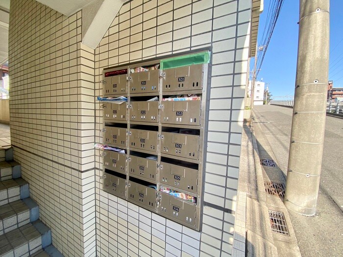 たまプラ－ザフラットの物件外観写真