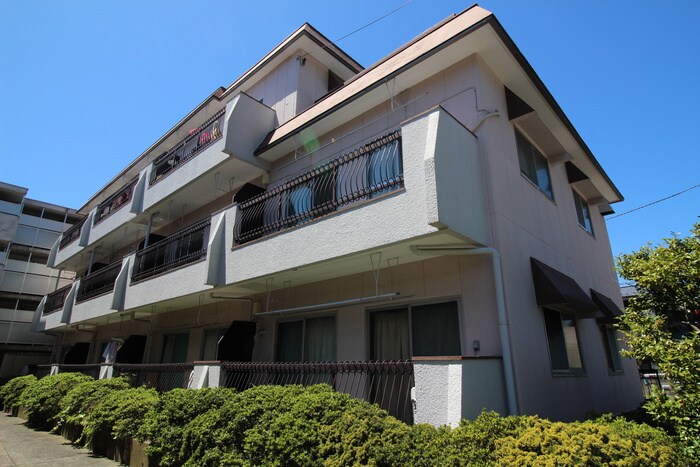 大倉山フラワ－ハイツの物件外観写真