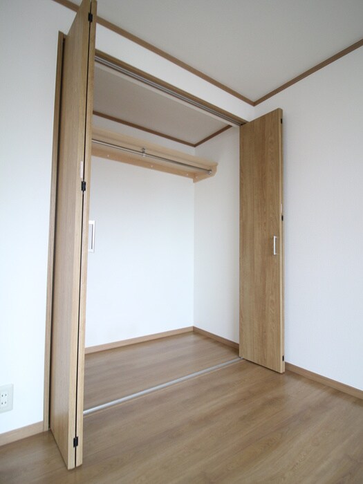 大倉山フラワ－ハイツの物件内観写真