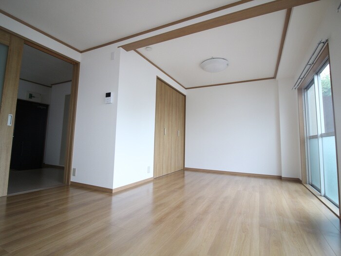 大倉山フラワ－ハイツの物件内観写真