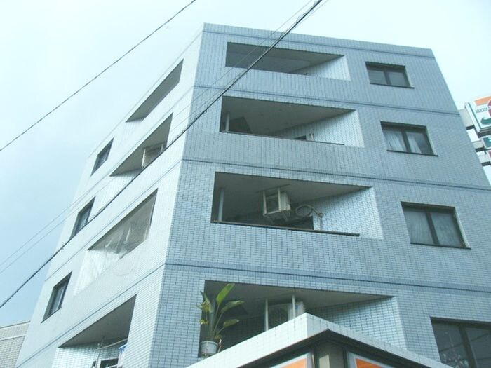 クリーン下北沢の物件外観写真