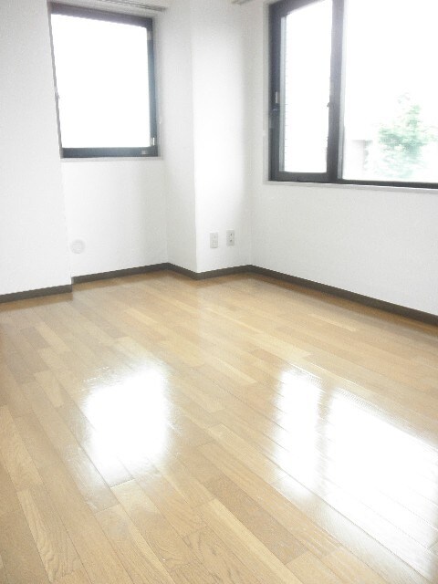 クリーン下北沢の物件内観写真