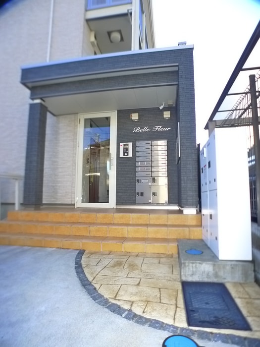 Ｂｅｌｌｅ　Ｆｌｅｕｒの物件外観写真