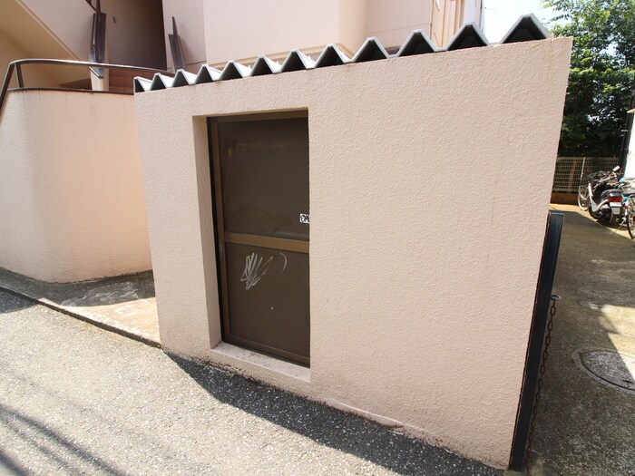 メゾンいずみの物件外観写真