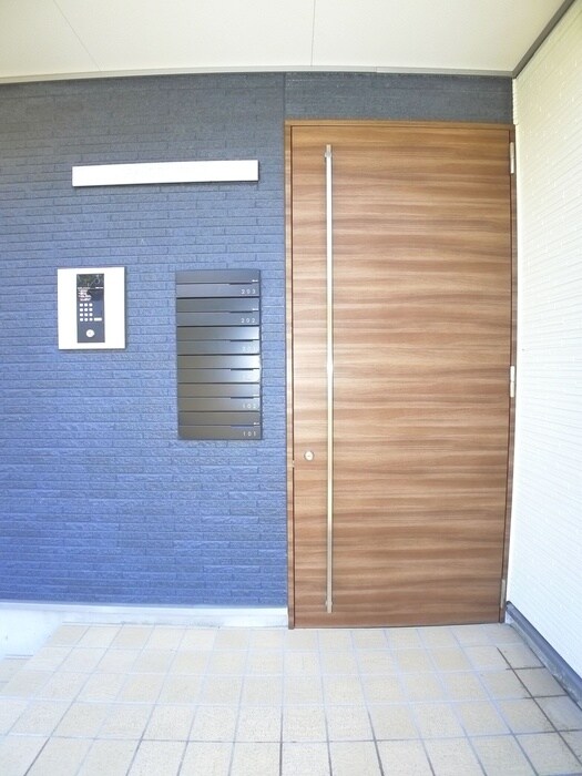 GRANDTIC PERLEの物件外観写真