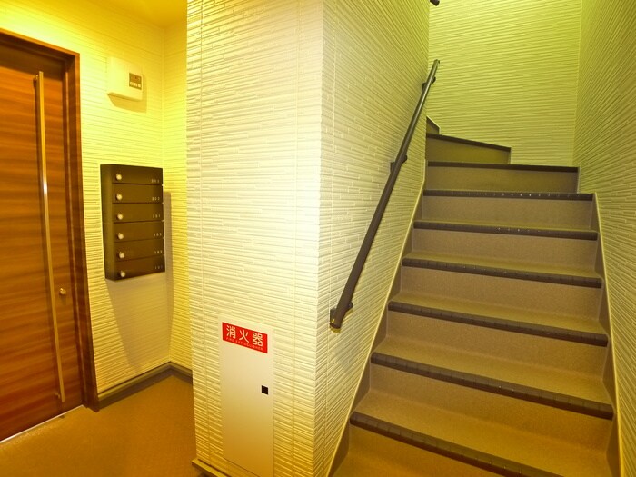 GRANDTIC PERLEの物件外観写真