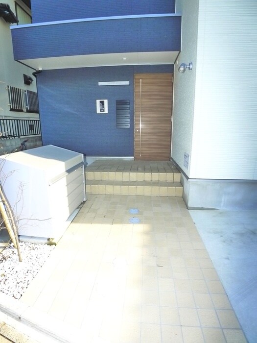 GRANDTIC PERLEの物件外観写真