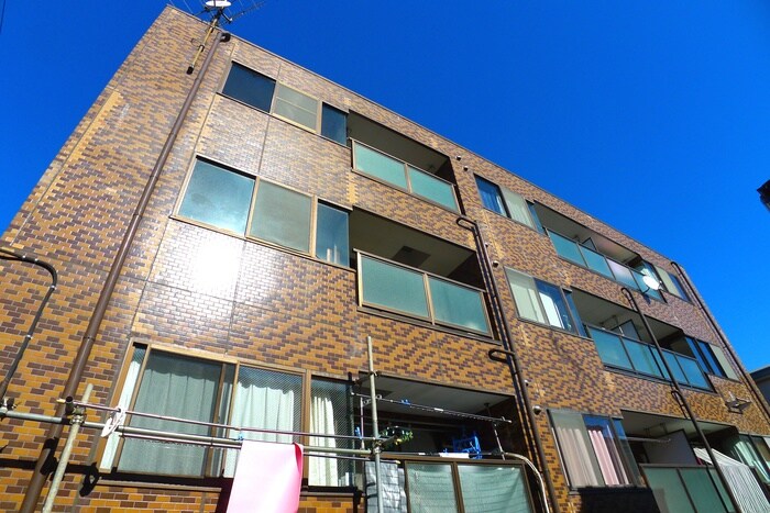 ロイヤルハウスの物件外観写真